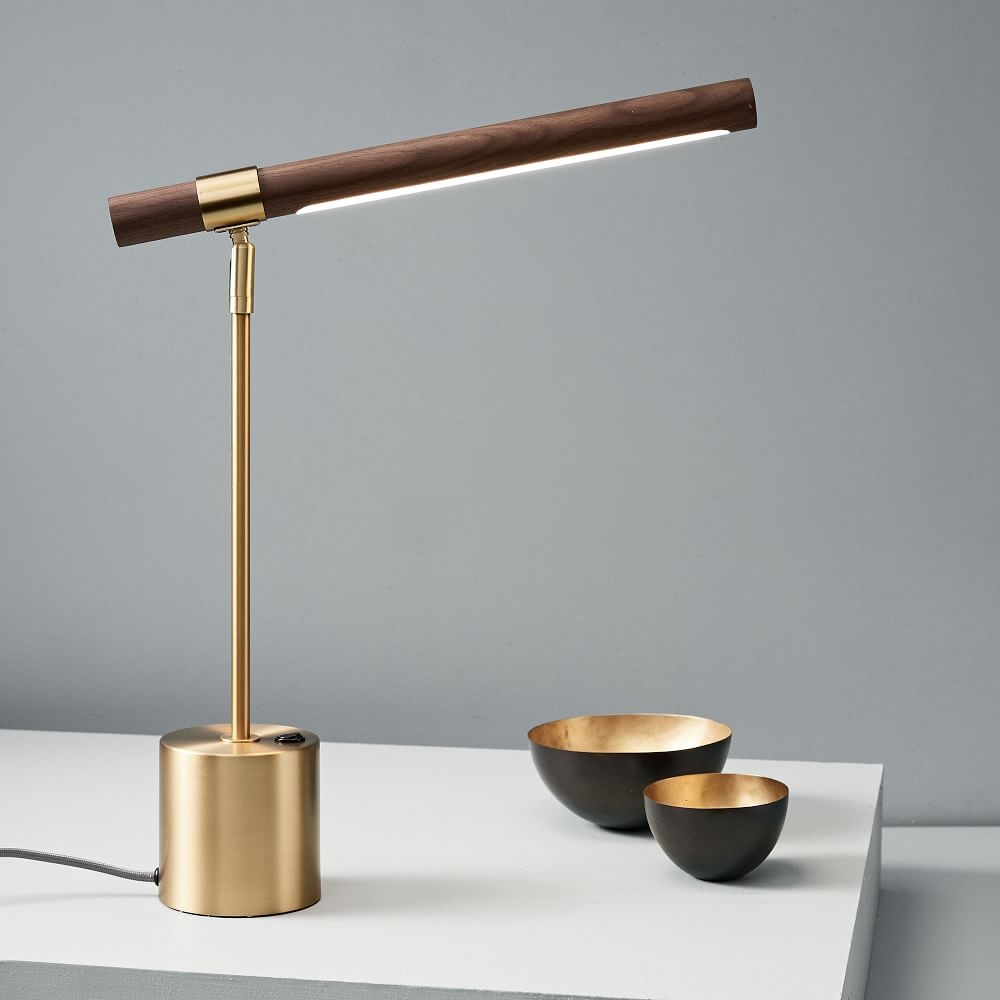 Linear shop table lamp